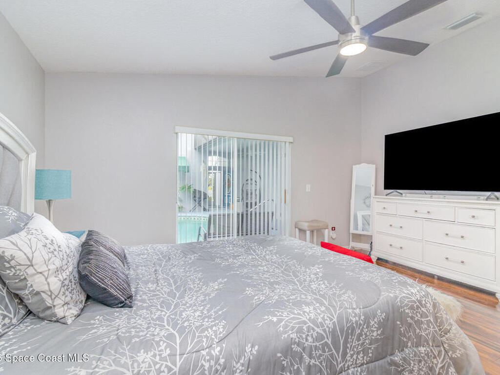 688 Naples Court, Melbourne, FL 32904