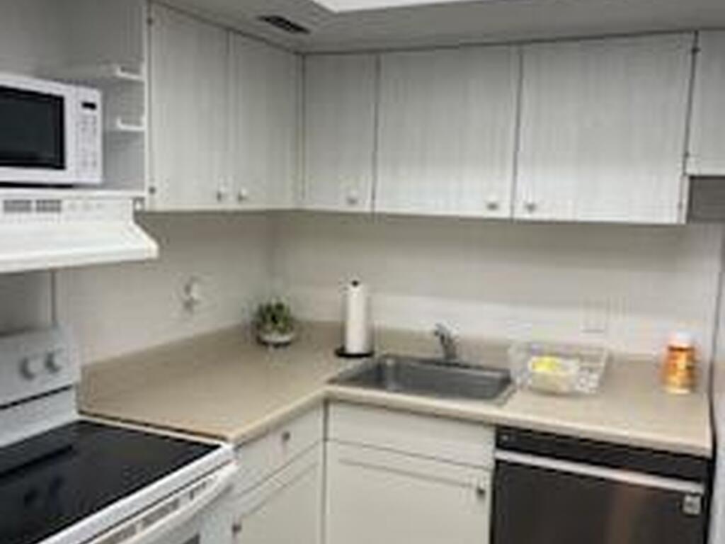 230 Columbia Drive, Cape Canaveral, FL 32920