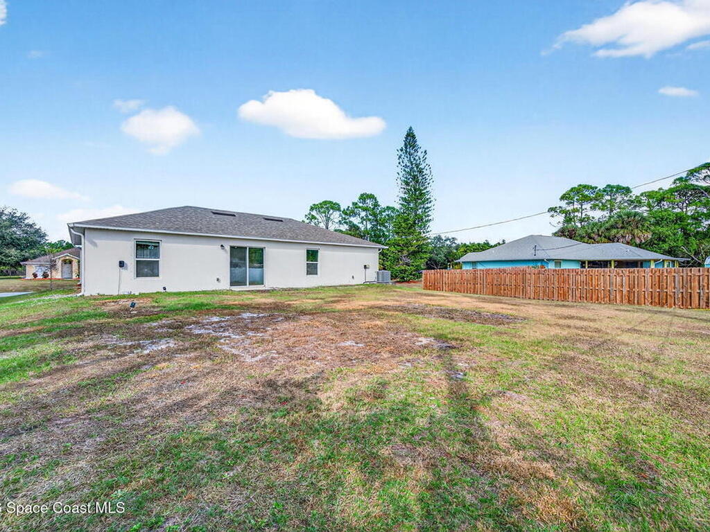 1864 Red Bud Circle, Palm Bay, FL 32909