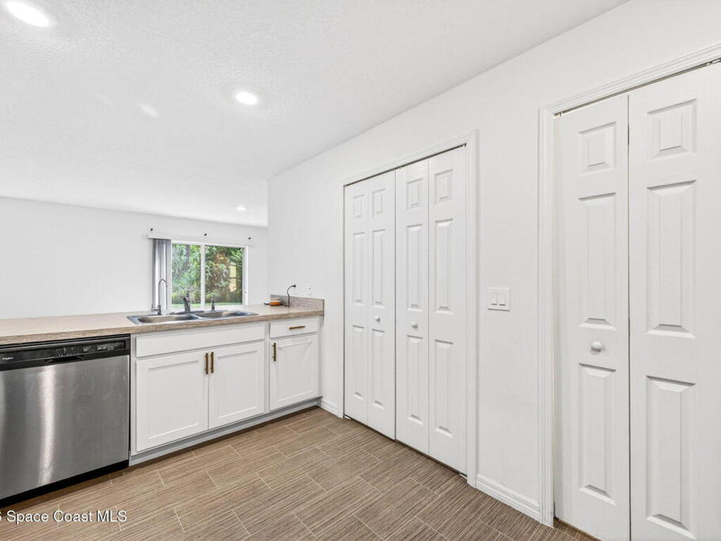 1864 Red Bud Circle, Palm Bay, FL 32909