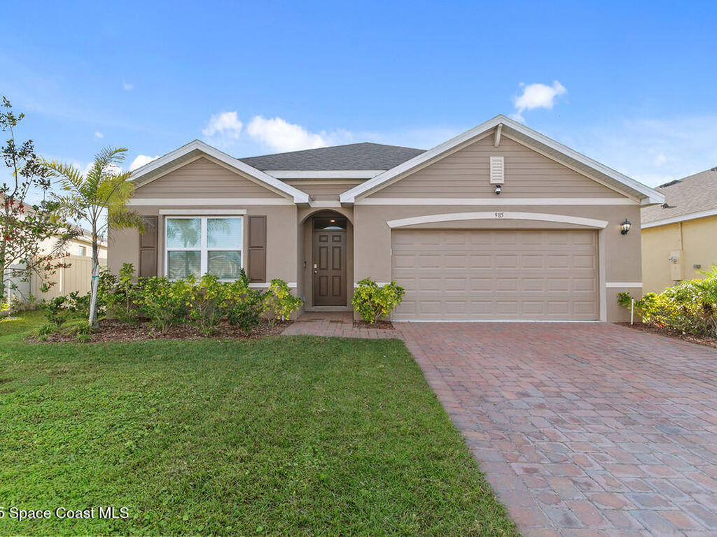 985 Dugan Circle, Palm Bay, FL 32909