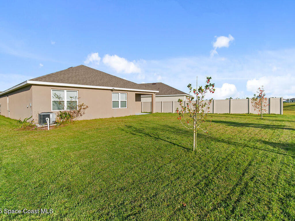 985 Dugan Circle, Palm Bay, FL 32909