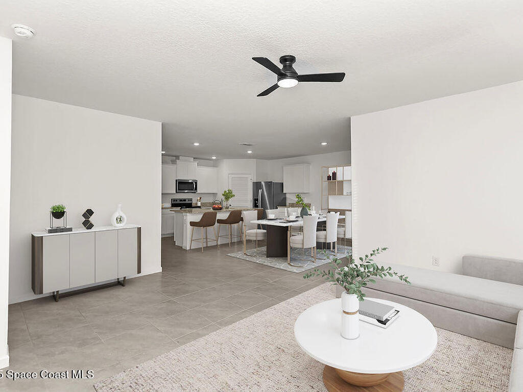 985 Dugan Circle, Palm Bay, FL 32909