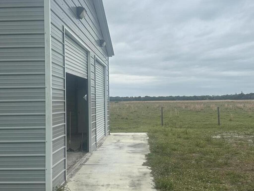 16124 NW 220th Street, Okeechobee, FL 34972