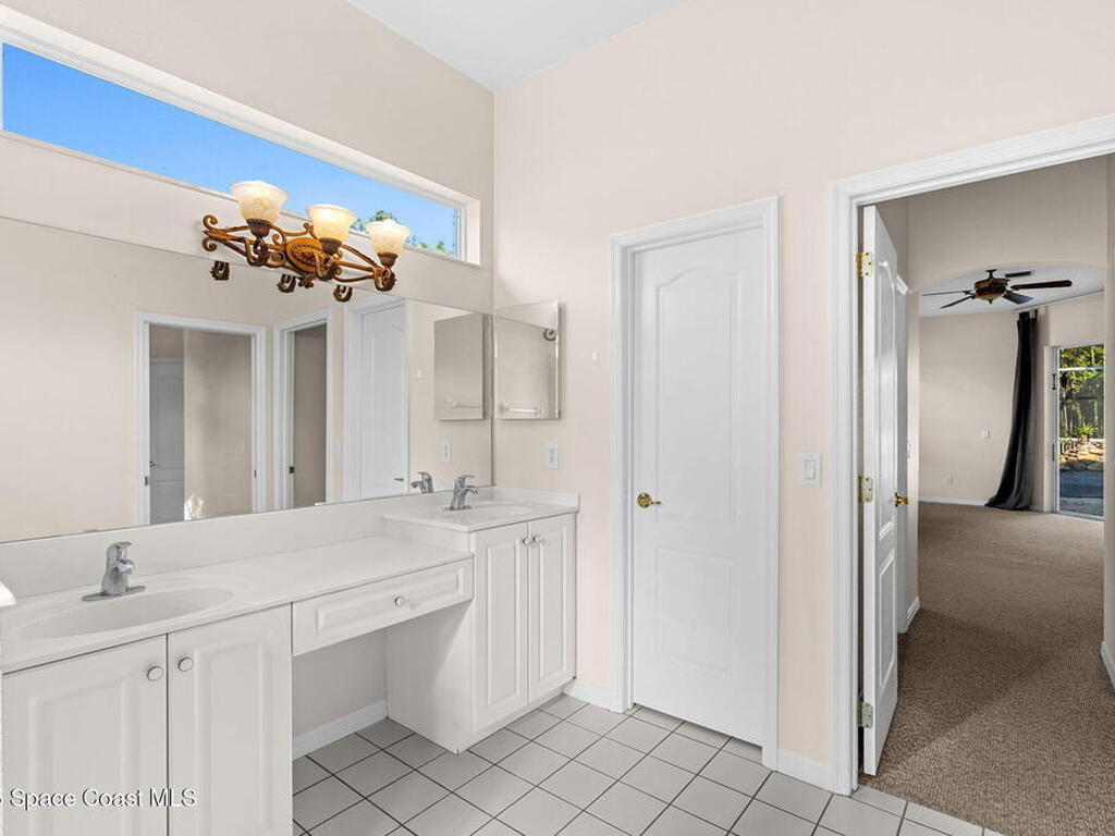 943 Carriage Hill Road, Melbourne, FL 32940