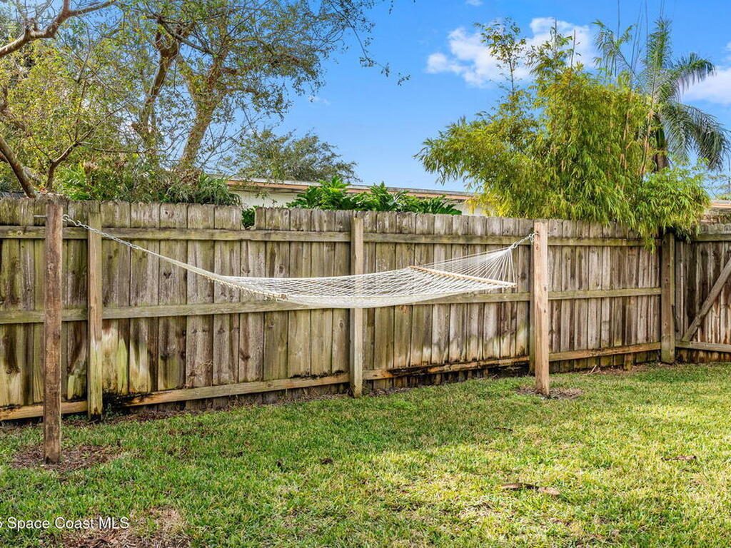 926 Santa Cruz Road, Cocoa Beach, FL 32931