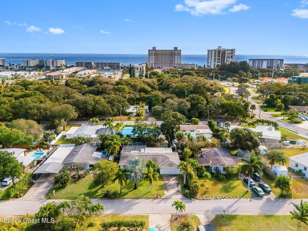 926 Santa Cruz Road, Cocoa Beach, FL 32931
