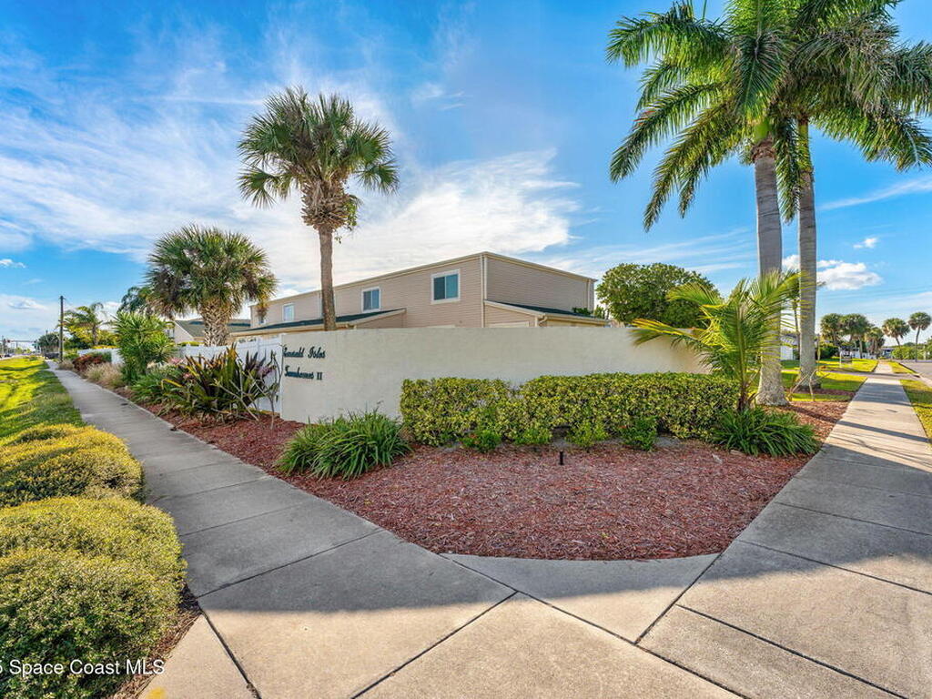 53 Emerald Court, Satellite Beach, FL 32937