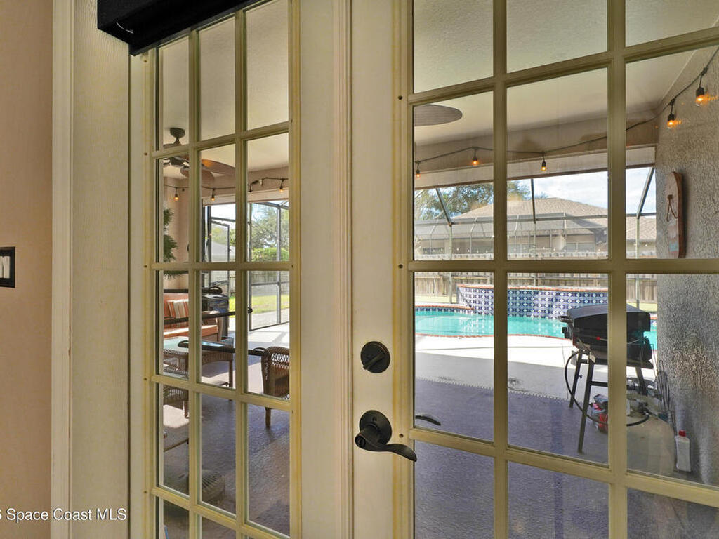 6042 Newbury Circle, Melbourne, FL 32940