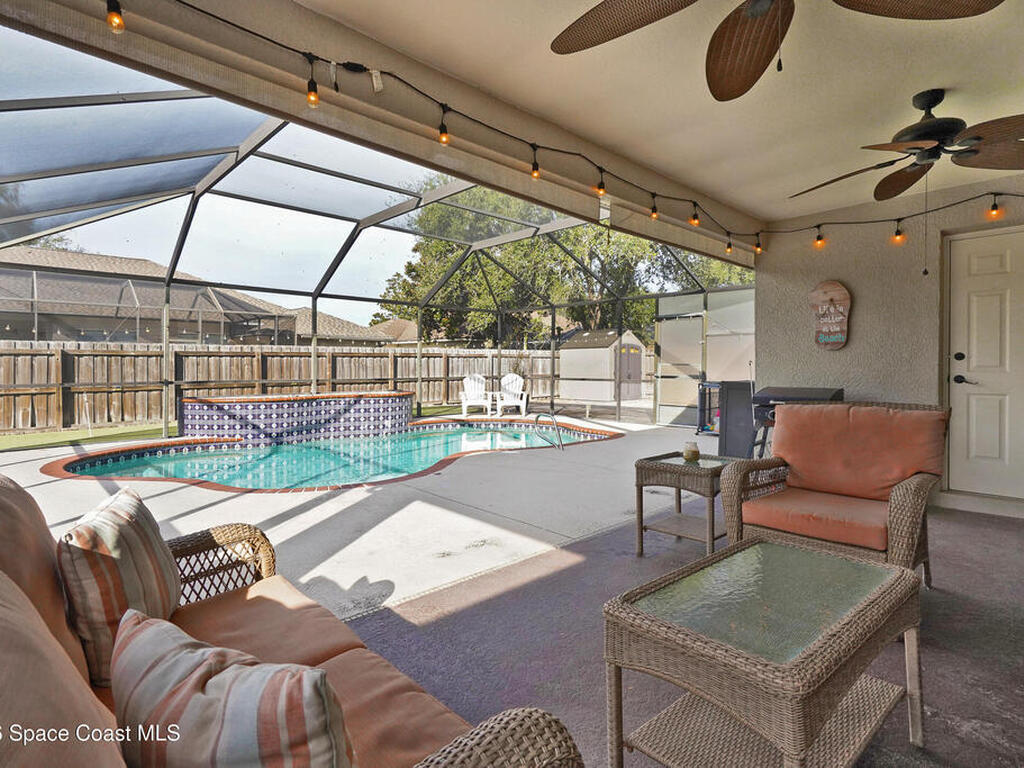 6042 Newbury Circle, Melbourne, FL 32940