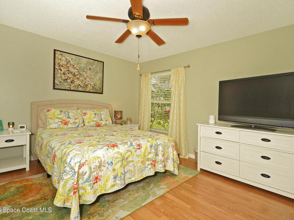 6042 Newbury Circle, Melbourne, FL 32940