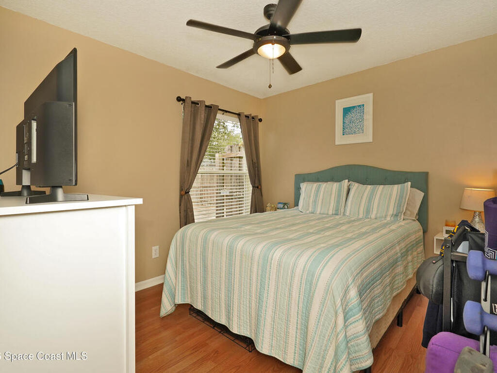 6042 Newbury Circle, Melbourne, FL 32940