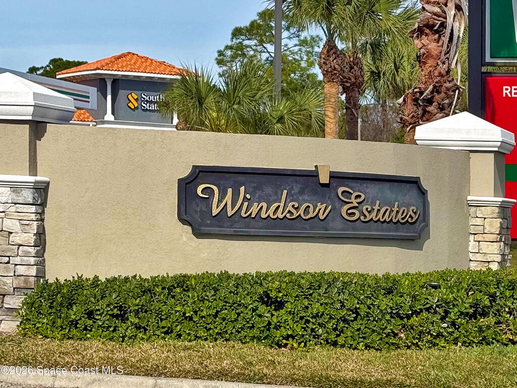 6042 Newbury Circle, Melbourne, FL 32940