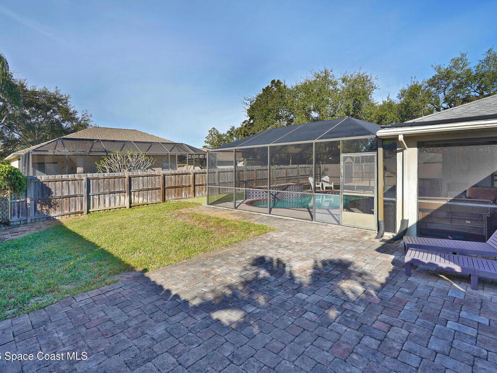 6042 Newbury Circle, Melbourne, FL 32940