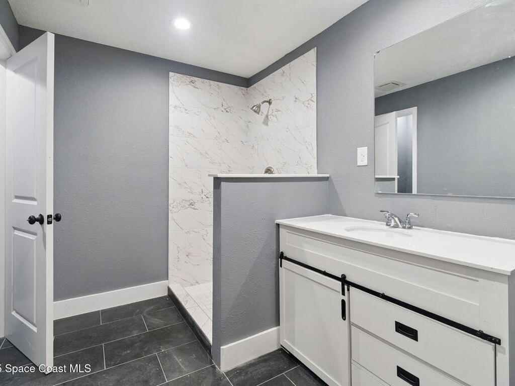 1125 Gainey Drive, Melbourne, FL 32901