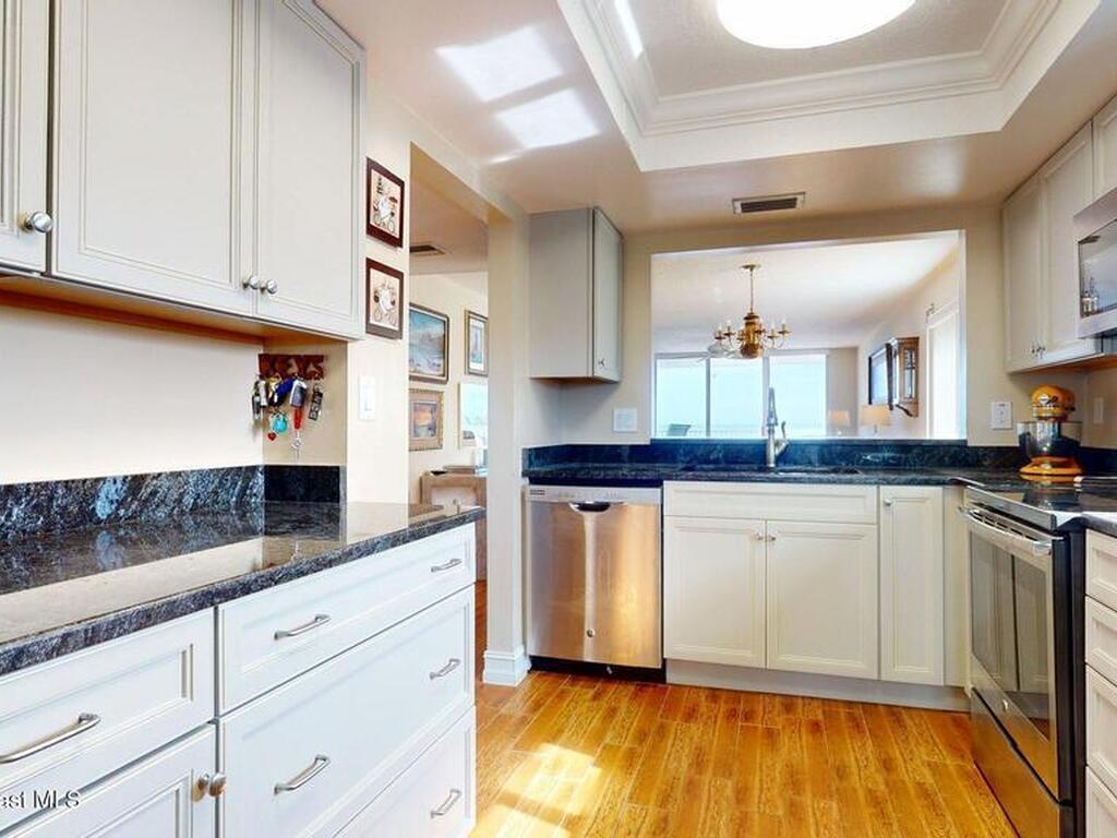 2515 S Atlantic Avenue, Cocoa Beach, FL 32931