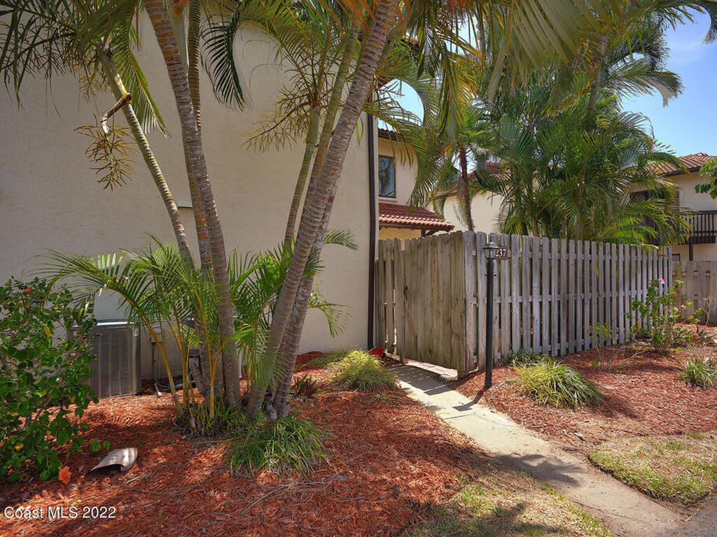 3237 Sea Oats Circle, Melbourne Beach, FL 32951