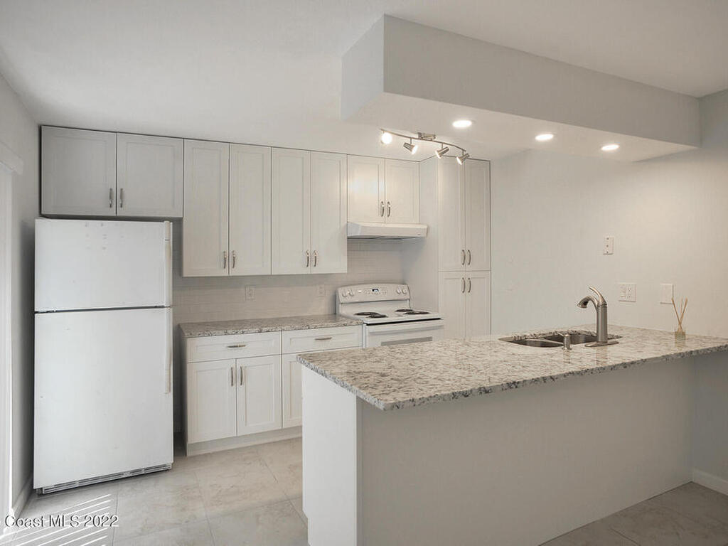 3237 Sea Oats Circle, Melbourne Beach, FL 32951