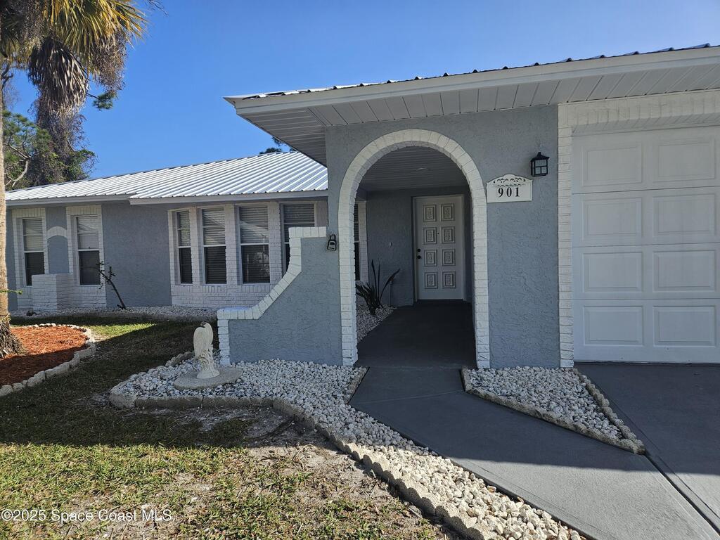 901 Falconer Street, Palm Bay, FL 32907