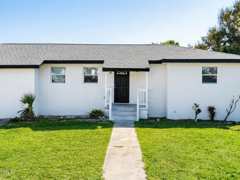 208 Bonner Avenue, Daytona Beach, FL 32118