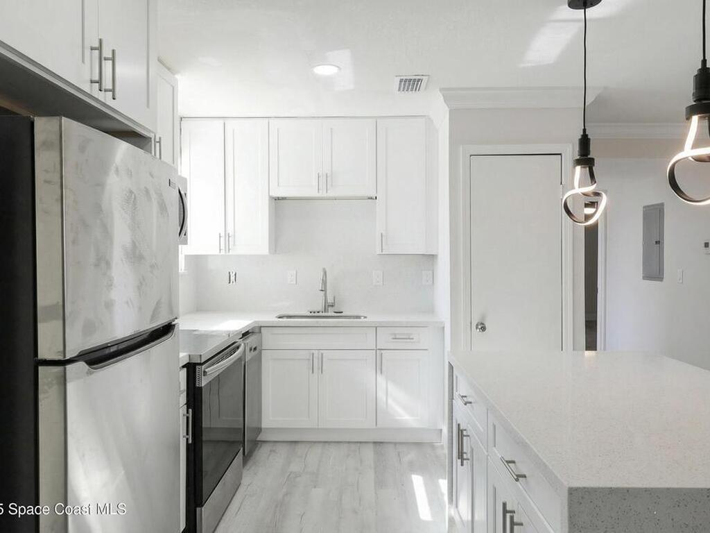 208 Bonner Avenue, Daytona Beach, FL 32118