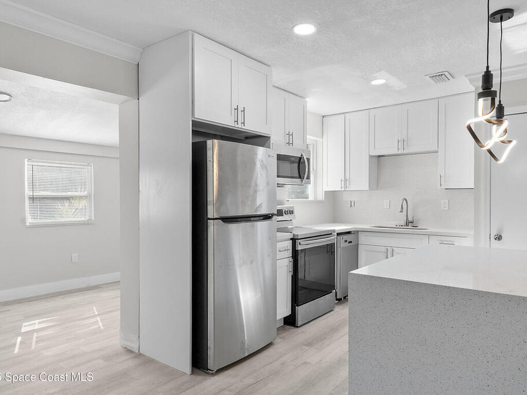 208 Bonner Avenue, Daytona Beach, FL 32118