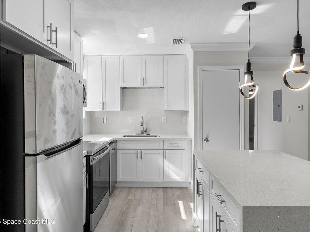 208 Bonner Avenue, Daytona Beach, FL 32118