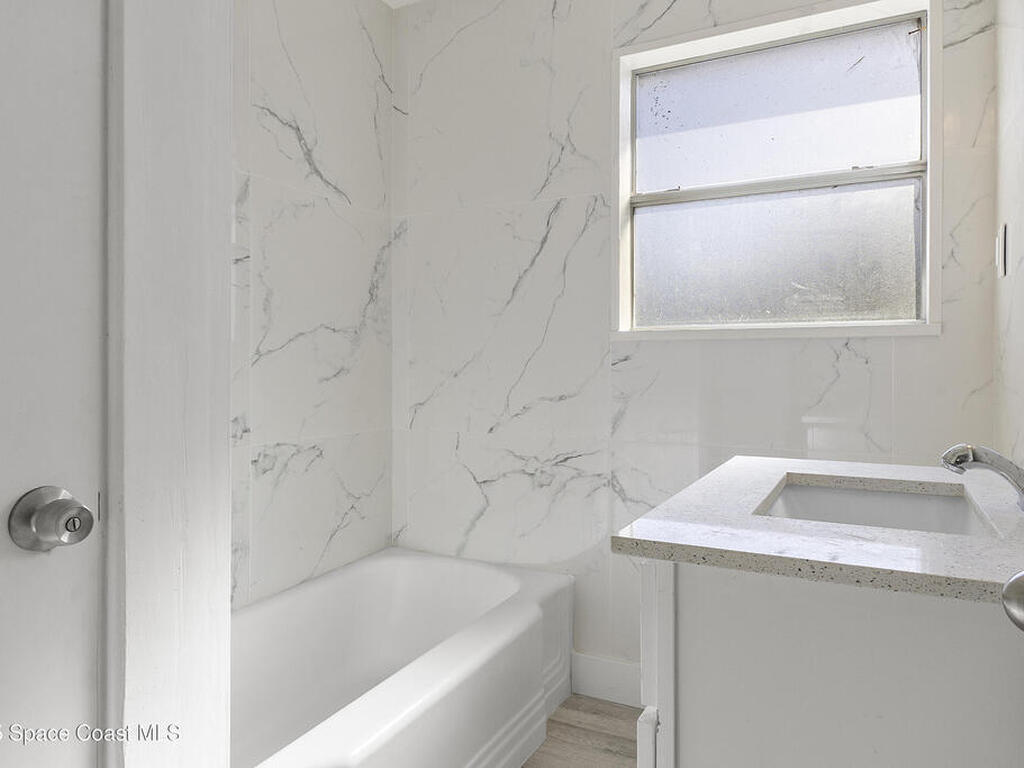 208 Bonner Avenue, Daytona Beach, FL 32118