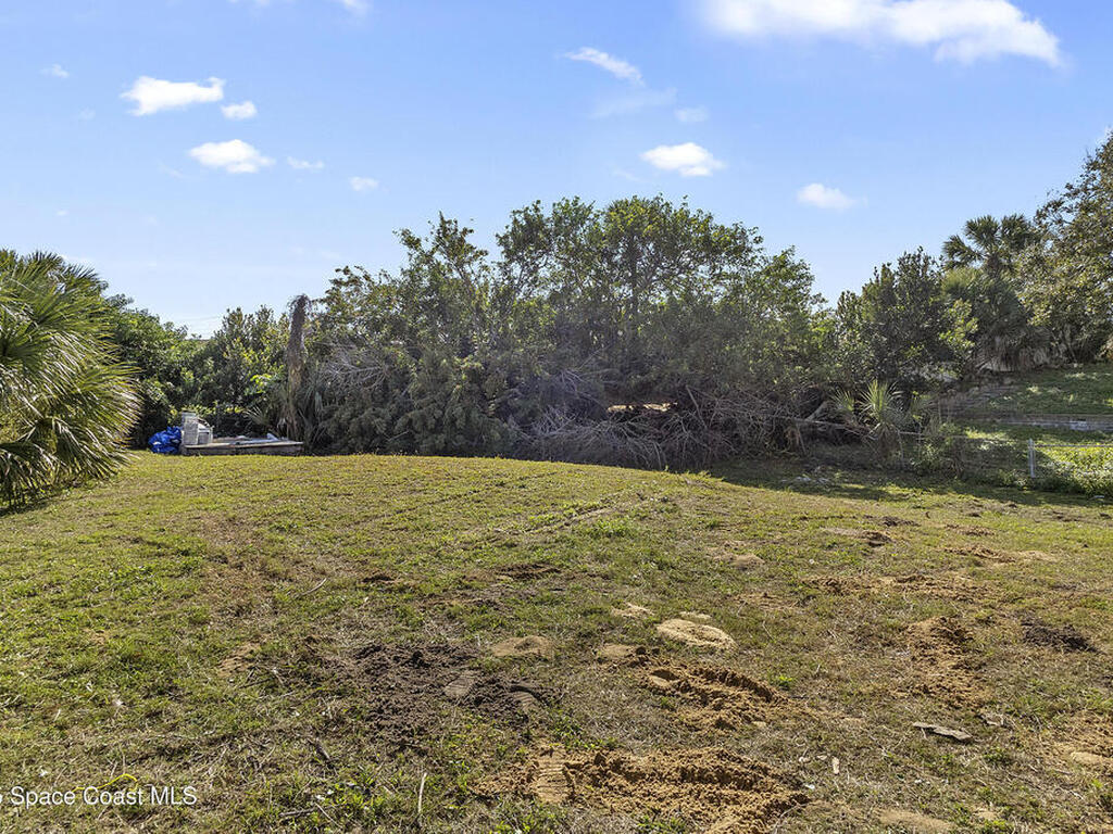 208 Bonner Avenue, Daytona Beach, FL 32118