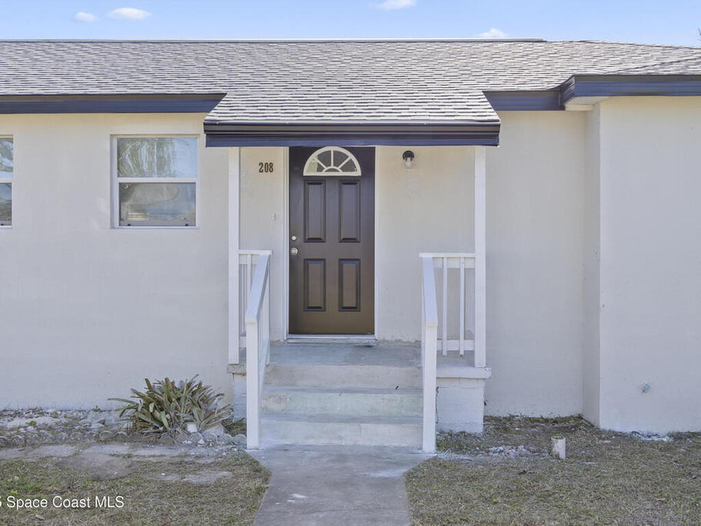 208 Bonner Avenue, Daytona Beach, FL 32118