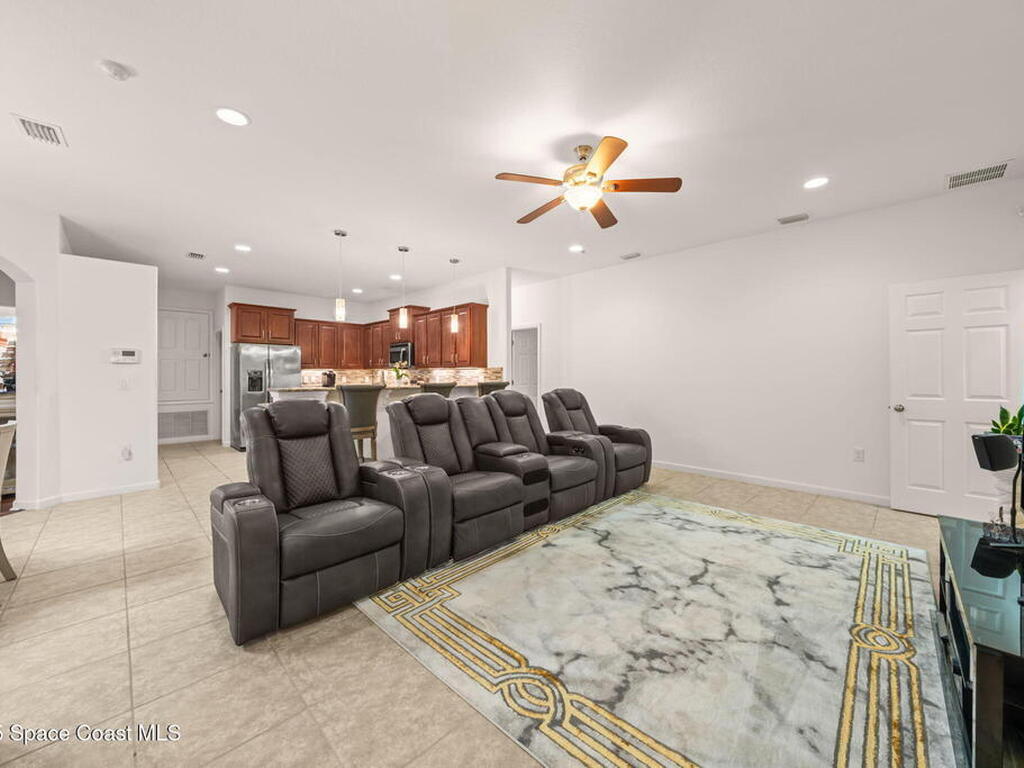 467 Easton Forest Circle, Palm Bay, FL 32909