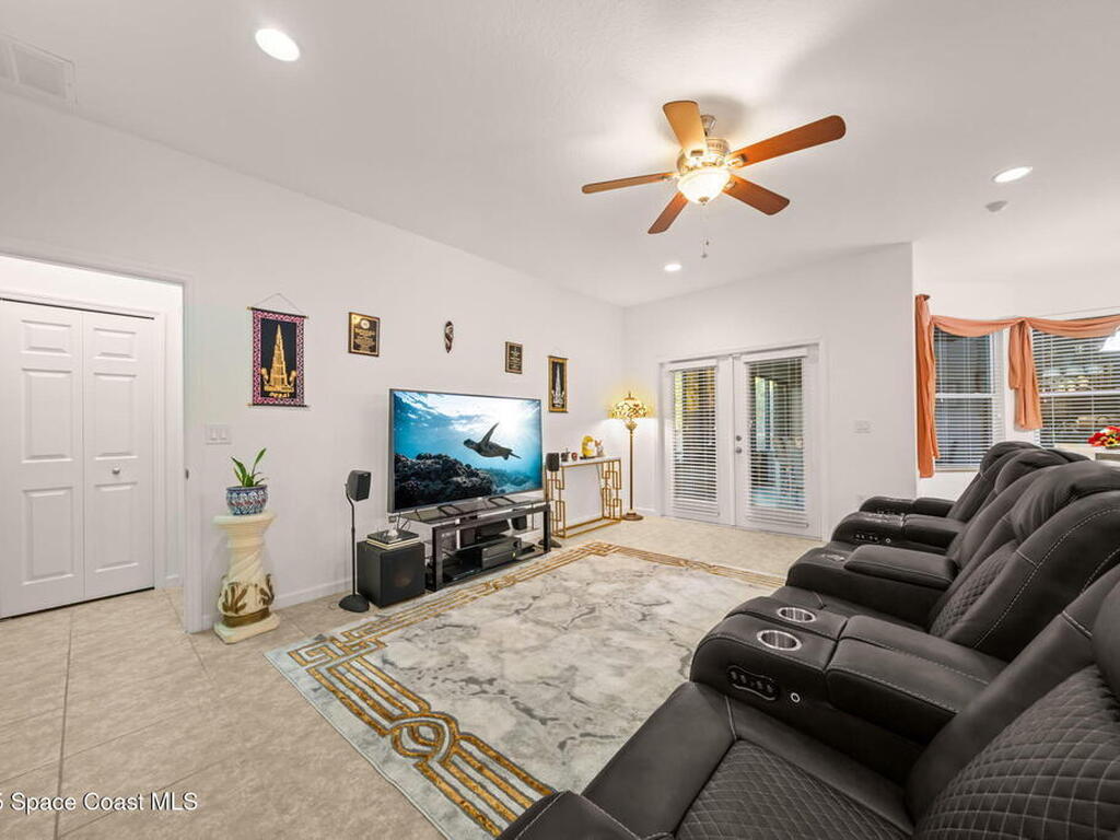 467 Easton Forest Circle, Palm Bay, FL 32909