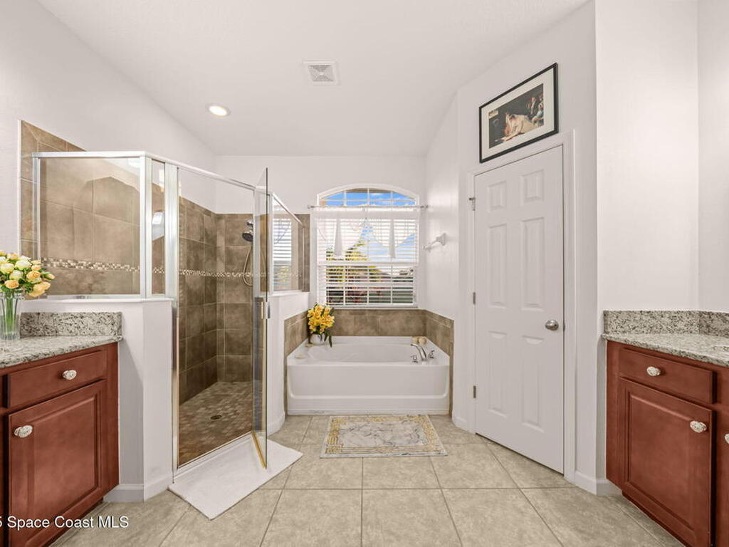 467 Easton Forest Circle, Palm Bay, FL 32909