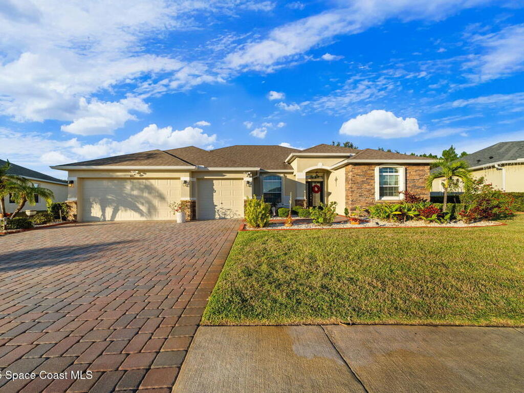467 Easton Forest Circle, Palm Bay, FL 32909