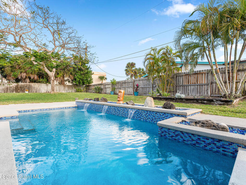 452 Veracruz Boulevard, Indialantic, FL 32903