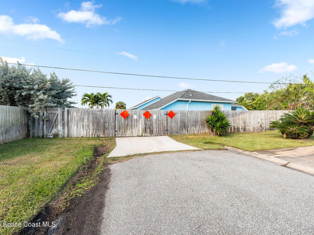 452 Veracruz Boulevard, Indialantic, FL 32903