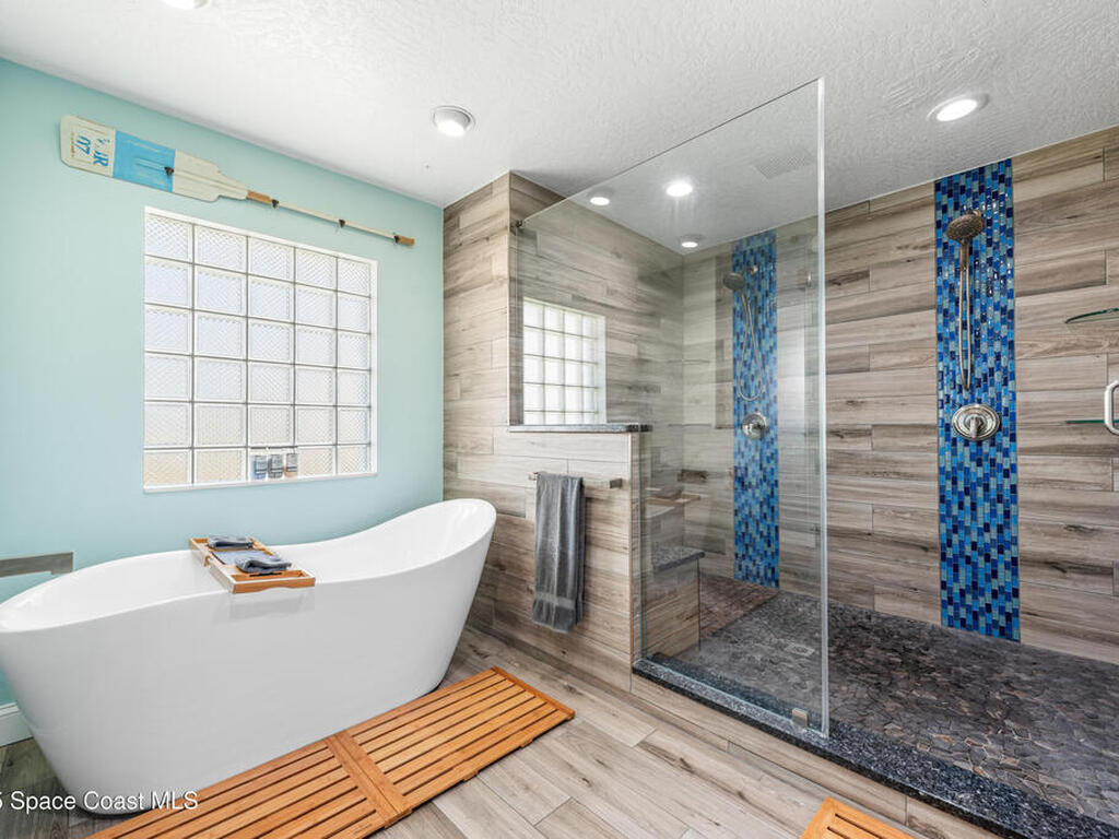 452 Veracruz Boulevard, Indialantic, FL 32903