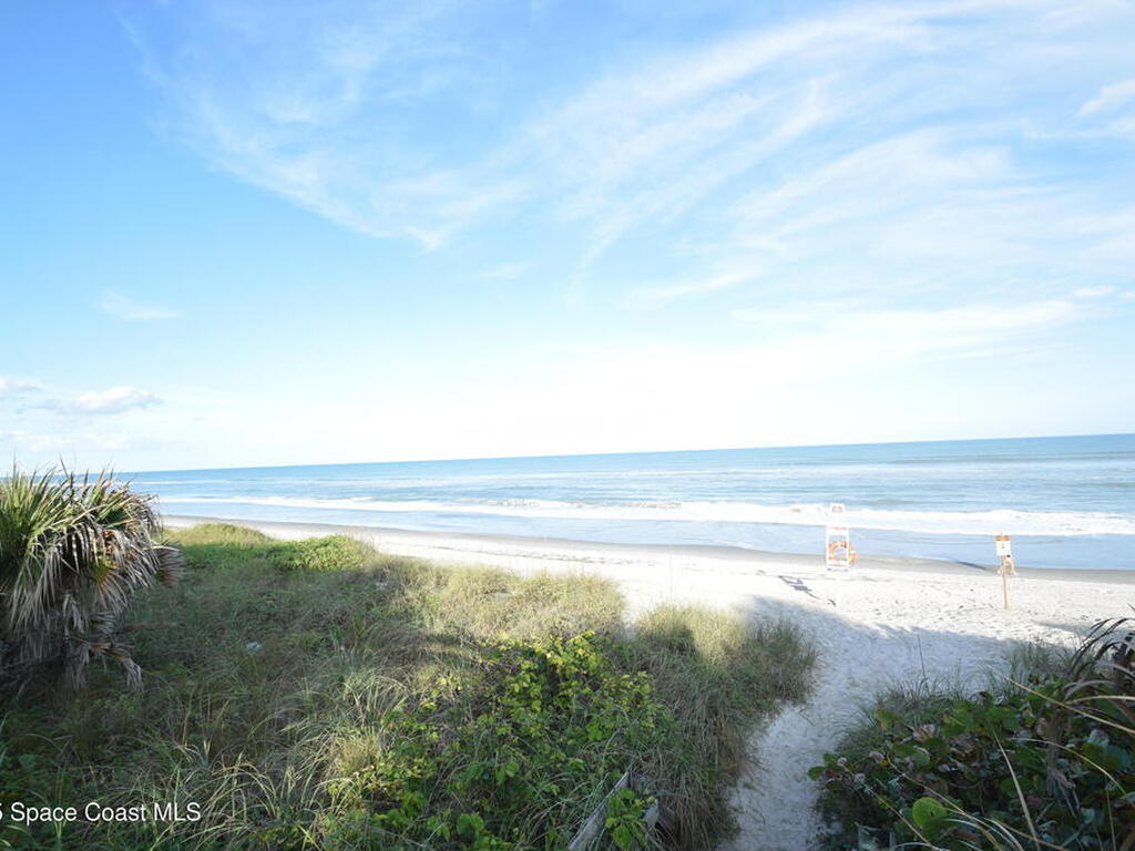 254 Captiva Court, Melbourne Beach, FL 32951