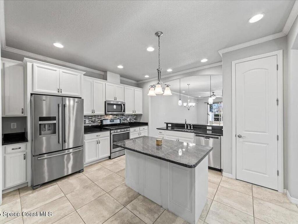 7823 Loren Cove Drive, Melbourne, FL 32940