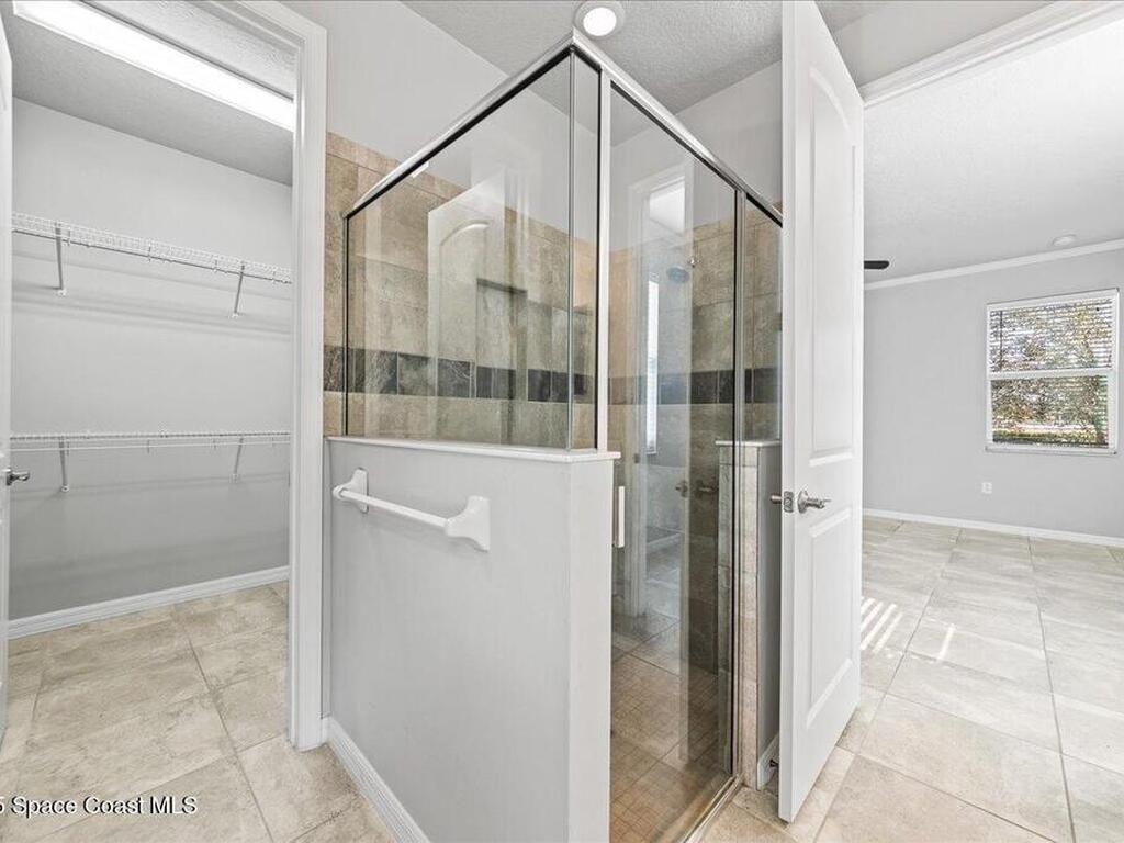 7823 Loren Cove Drive, Melbourne, FL 32940