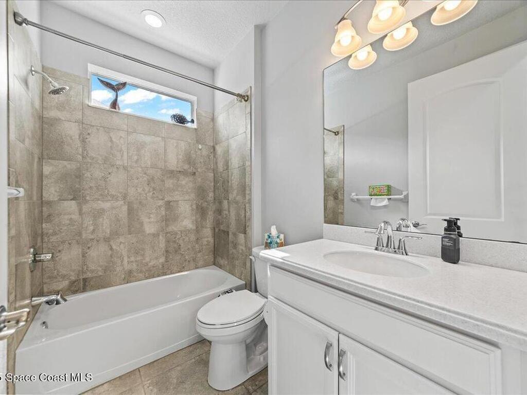 7823 Loren Cove Drive, Melbourne, FL 32940