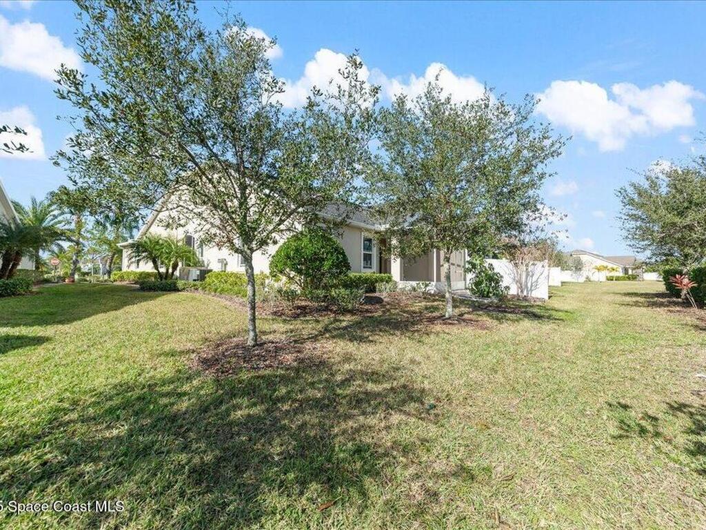 7823 Loren Cove Drive, Melbourne, FL 32940