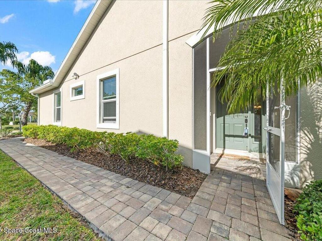 7823 Loren Cove Drive, Melbourne, FL 32940