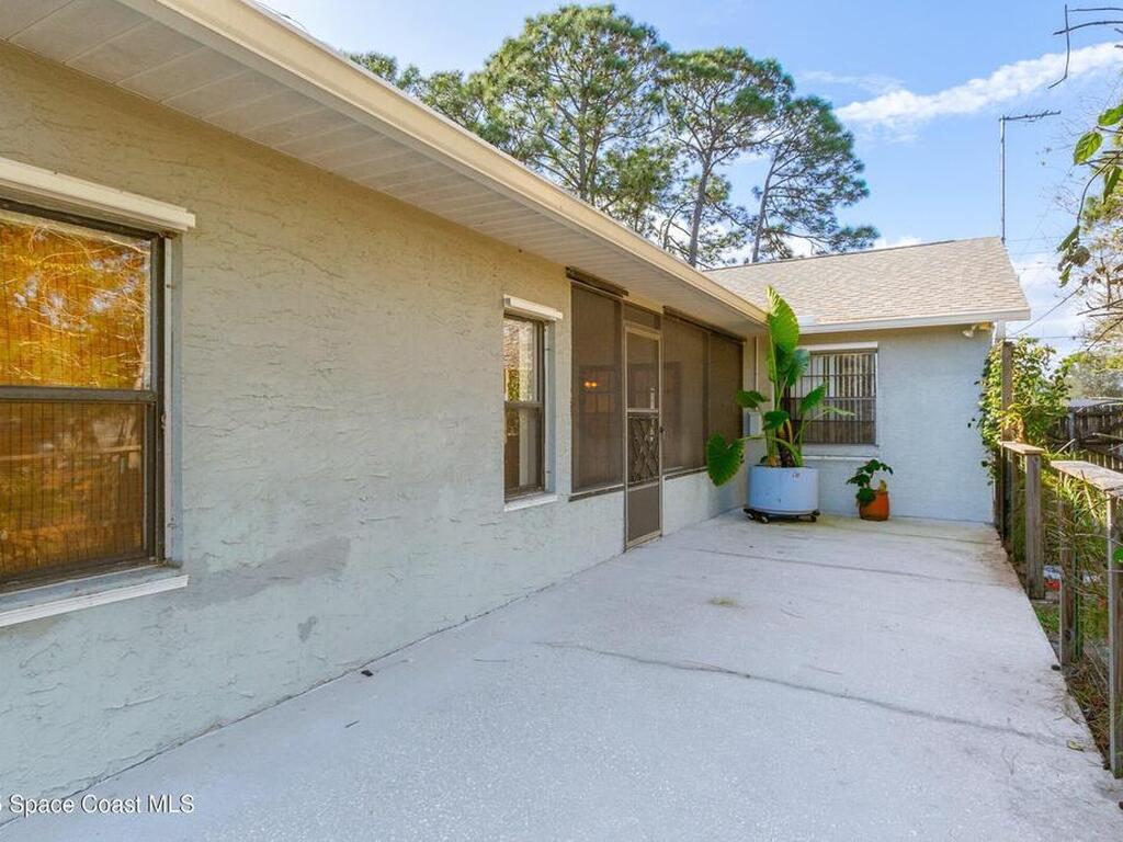 1407 SE Valerius Street, Palm Bay, FL 32909