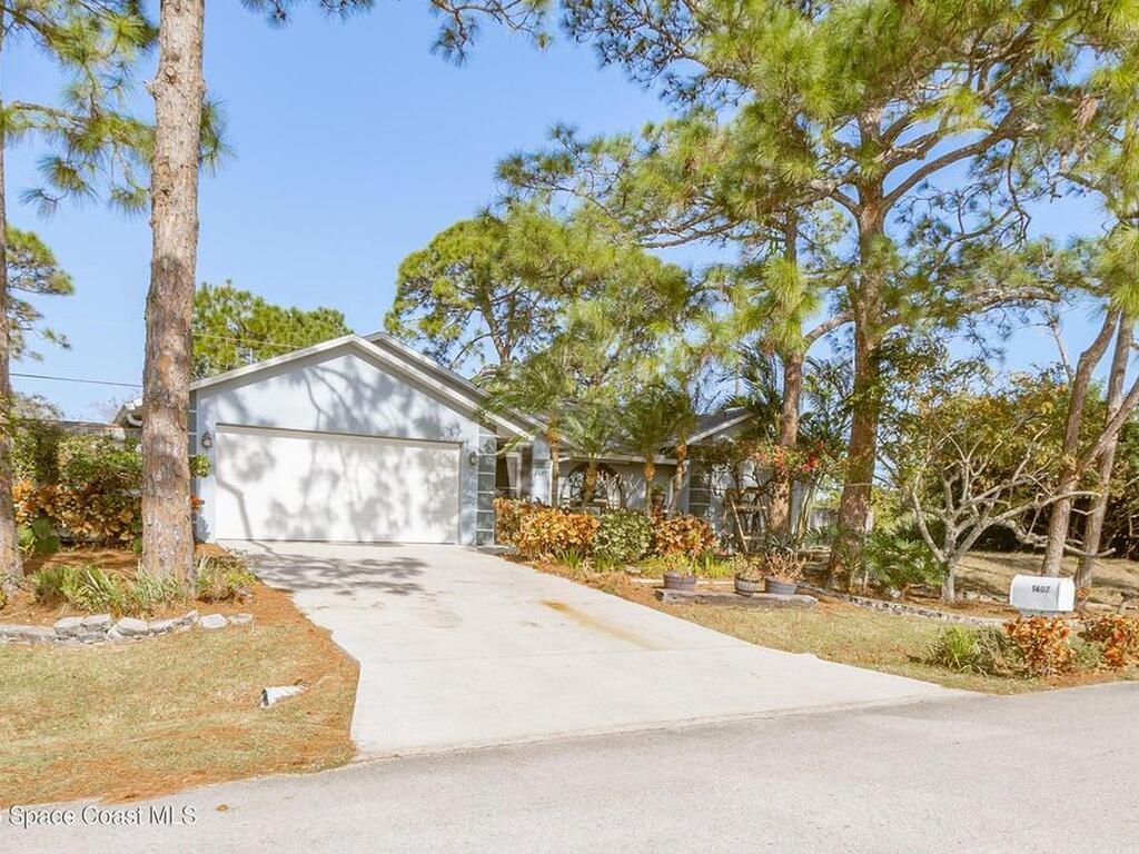 1407 SE Valerius Street, Palm Bay, FL 32909