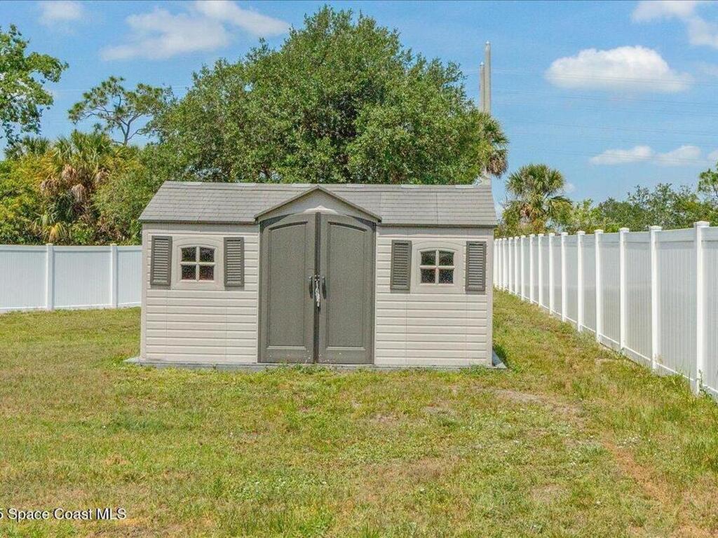 1397 Danbury Street, Palm Bay, FL 32908