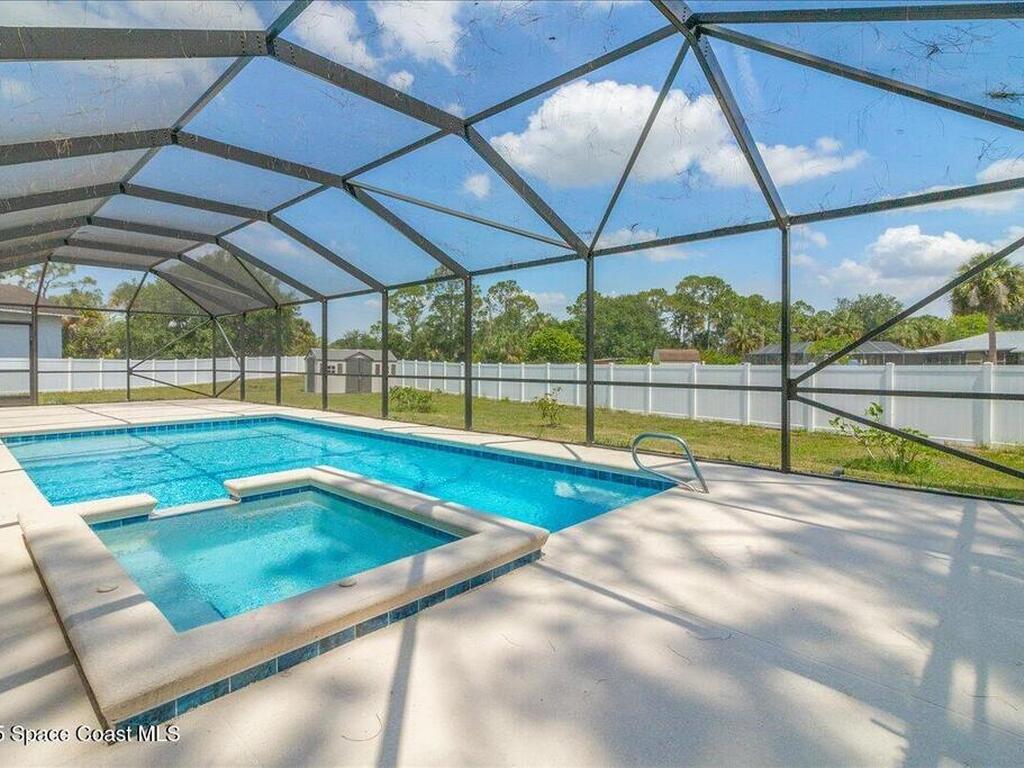 1397 Danbury Street, Palm Bay, FL 32908