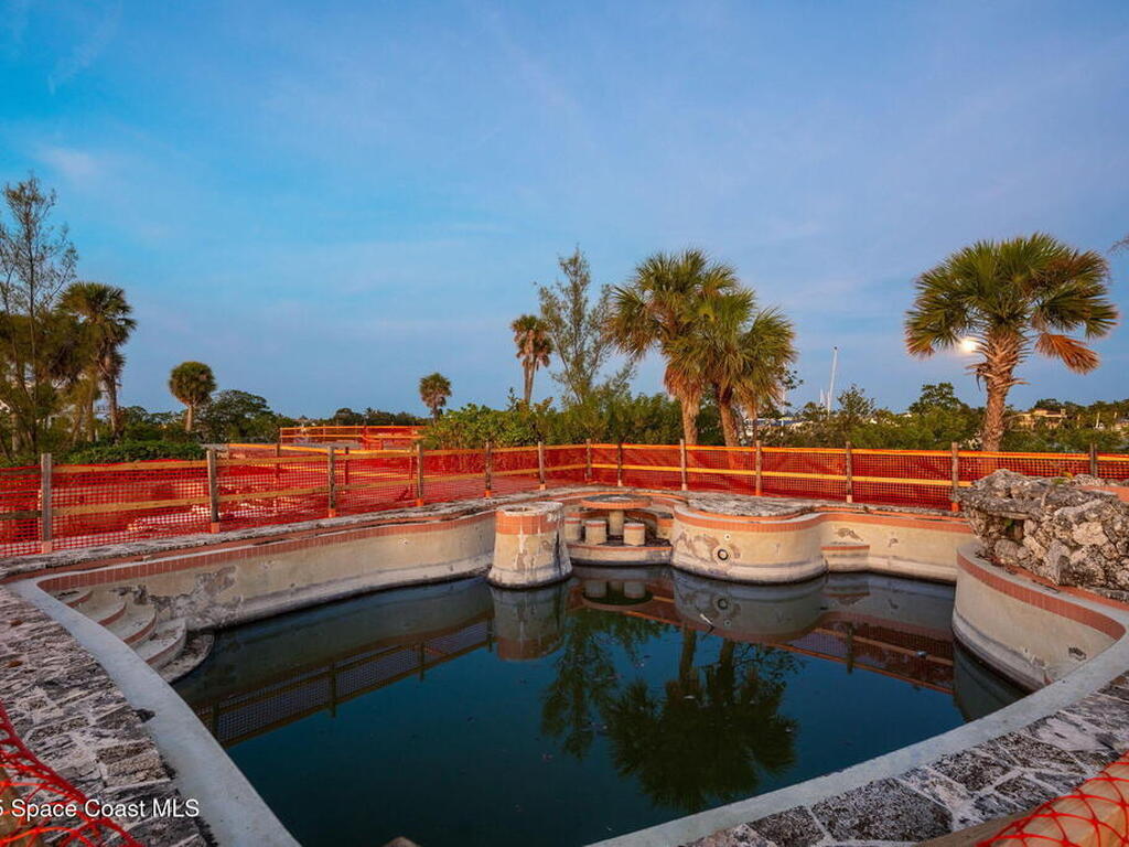 11680 Point Drive, Merritt Island, FL 32952