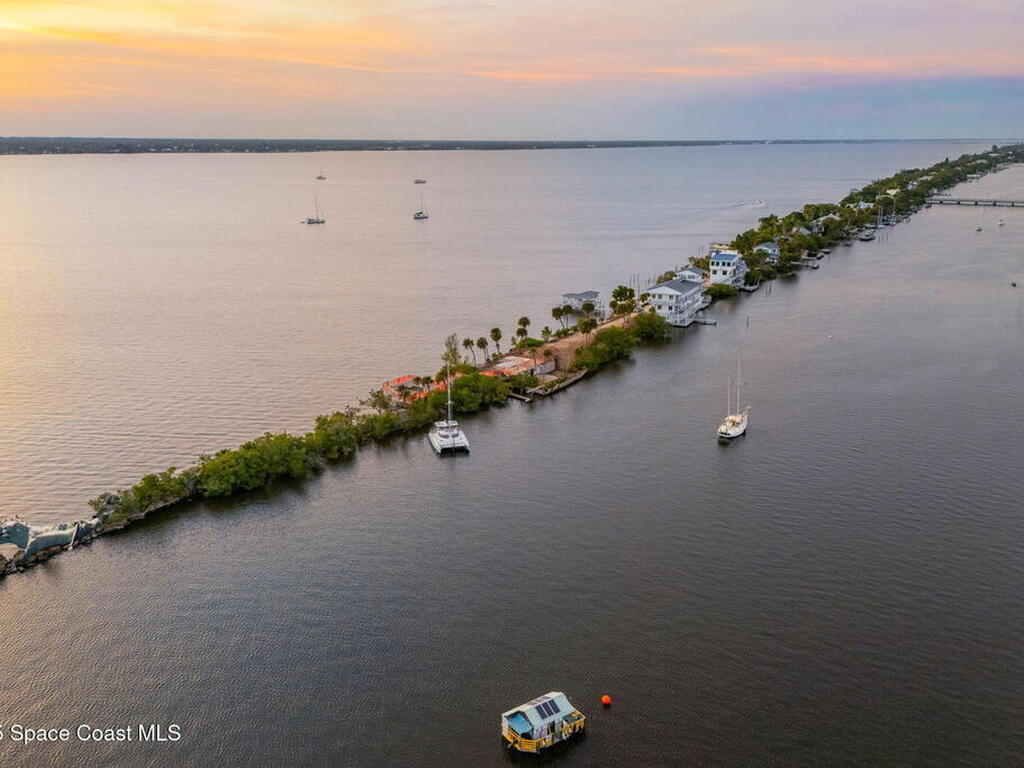 11680 Point Drive, Merritt Island, FL 32952