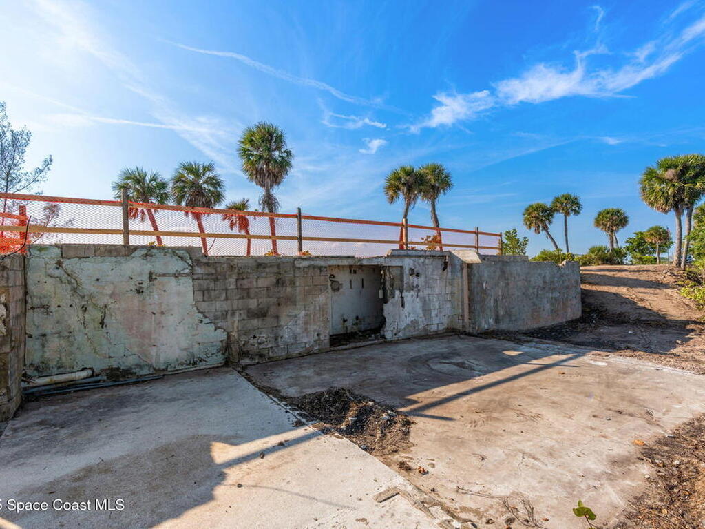 11680 Point Drive, Merritt Island, FL 32952